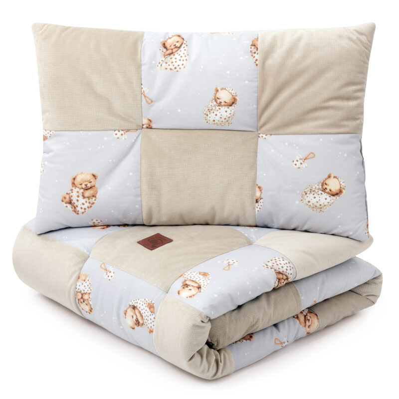 Patchwork paplan 100x140 lapos párnával 40x60 - Sleeping Teddy Bear cappucino - pamut/velvet